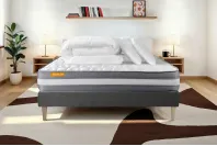 Pack lit complet 140x200 cm - Matelas + Sommier Gris + 2 oreillers + Couette - Memo Plus Pack lit complet 140x200 cm - Matelas + Sommier Gris + 2 oreillers + Couette - Memo Plus