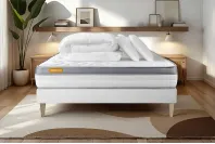 Pack lit complet 140x190 cm - Matelas + Sommier Blanc + 2 oreillers + Couette - Memo Zen Pack lit complet 140x190 cm - Matelas + Sommier Blanc + 2 oreillers + Couette - Memo Zen
