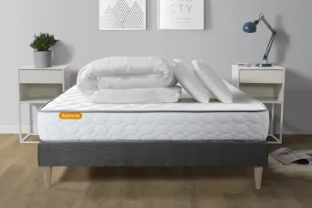 Pack lit complet 160x200 cm - Matelas + Sommier Gris (en kit) + 2 oreillers + Couette - Memo